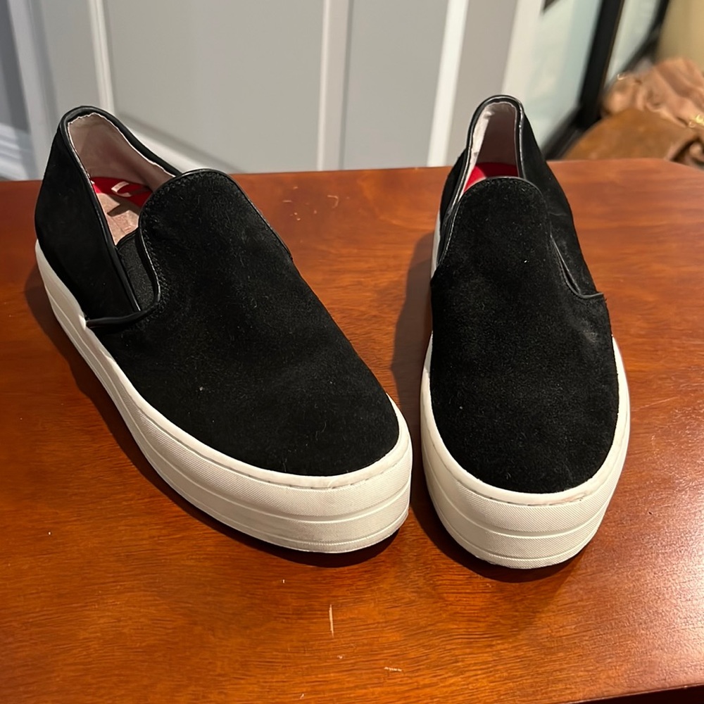 Sketcher Street Rise Up Slip ons Black Suede with studs on the back Size 6.5
